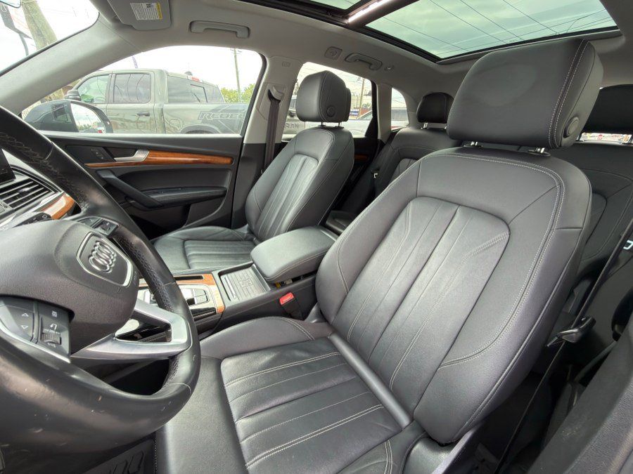 Used 2021 Audi Q5 2.0T Premium Plus w/ Premium Plus Package AWD/4WD image 23