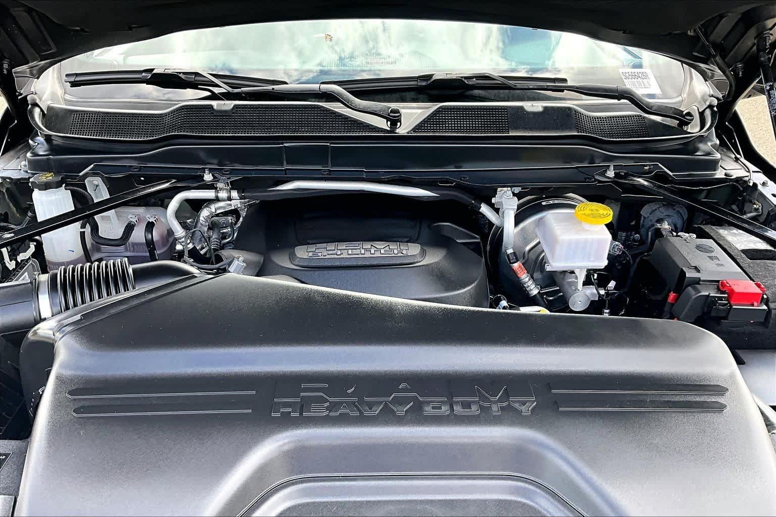 Used 2025 RAM 2500 Big Horn AWD/4WD image 31