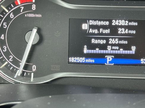 Used 2018 Honda Pilot Touring image 27