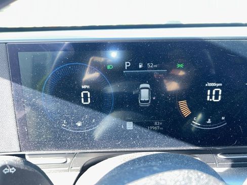 Used 2024 Hyundai Kona SEL AWD/4WD image 6