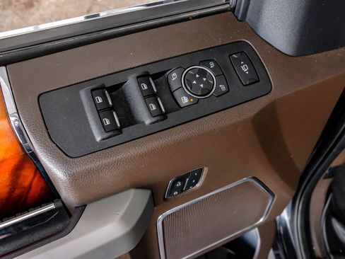 Used 2017 Ford F250 King Ranch w/ King Ranch Ultimate Package AWD/4WD image 45
