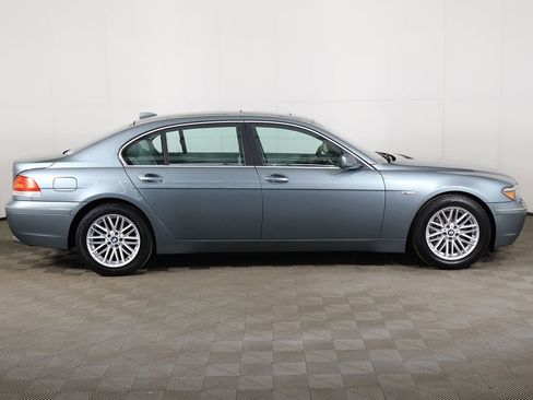 Used 2004 BMW 745Li image 15