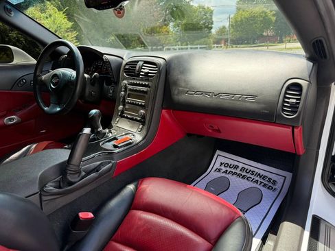 Used 2010 Chevrolet Corvette Coupe w/ Preferred Equipment Group RWD image 20