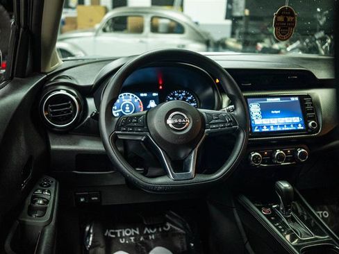 Used 2024 Nissan Kicks SV FWD image 14