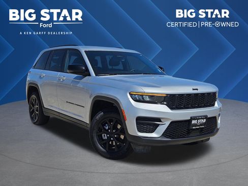 Used 2025 Jeep Grand Cherokee Altitude image 1