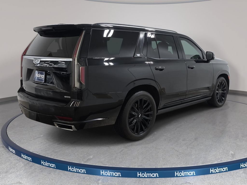 Used 2022 Cadillac Escalade Premium Luxury w/ Performance Package AWD/4WD image 6