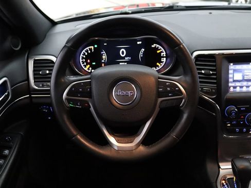 Used 2018 Jeep Grand Cherokee Limited AWD/4WD image 17