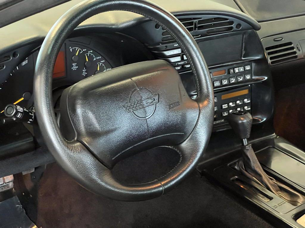 Used 1995 Chevrolet Corvette Convertible RWD image 14