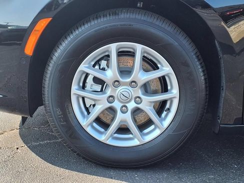 New 2025 Chrysler Pacifica Select FWD image 24