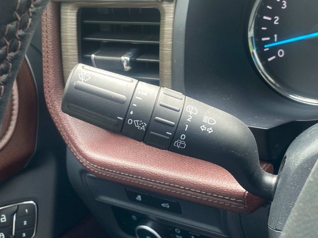 Used 2024 Ford Expedition Max Limited AWD/4WD image 21