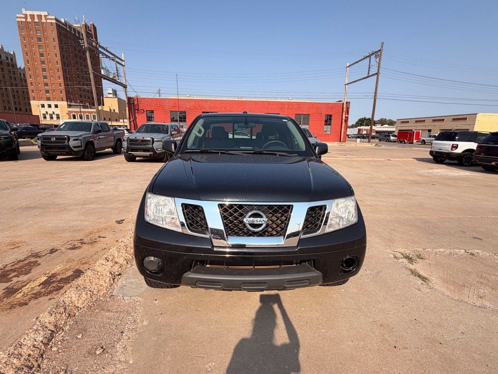 Used 2018 Nissan Frontier SV AWD/4WD image 10