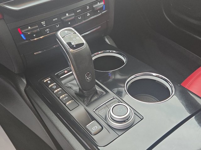 Used 2023 Maserati Ghibli Modena RWD image 20