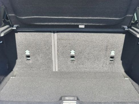 New 2026 Volvo EX30 Plus w/ Protection Package Premier image 17