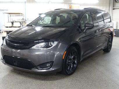 Used 2020 Chrysler Pacifica Touring-L Plus w/ Advanced Safetytec Group