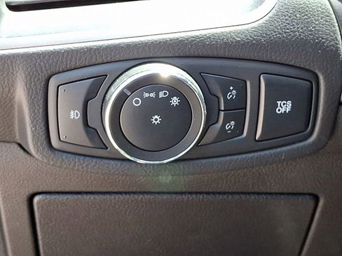 Used 2021 Ford Edge SEL image 35