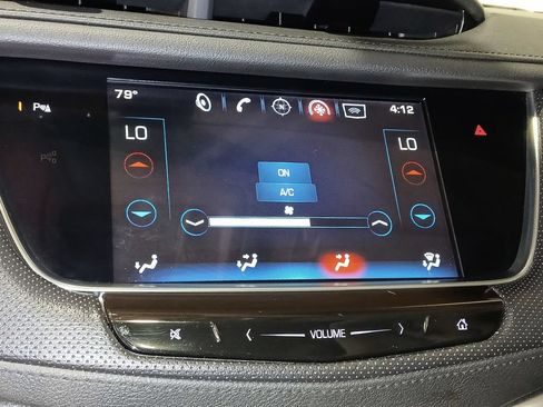 Used 2017 Cadillac XT5 Luxury FWD image 24