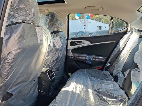 New 2026 Genesis G70 2.5T Prestige image 7