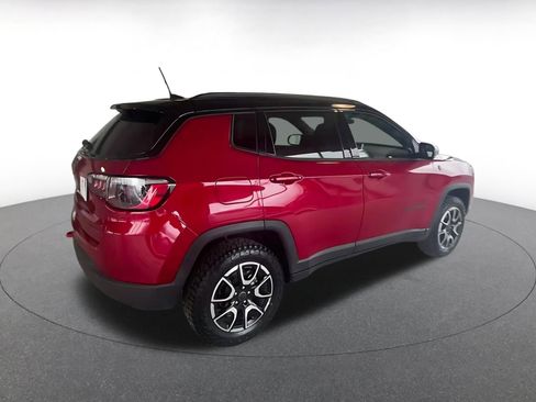 Used 2025 Jeep Compass Trailhawk image 20