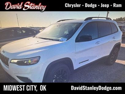 Used 2023 Jeep Cherokee Altitude Lux
