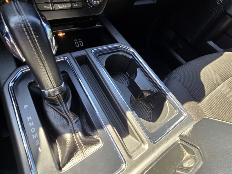 Used 2016 Ford F150 XLT w/ Equipment Group 302A Luxury AWD/4WD image 21