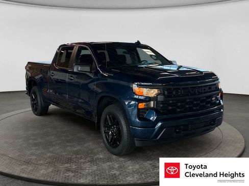 Used 2022 Chevrolet Silverado 1500 Custom AWD/4WD image 3