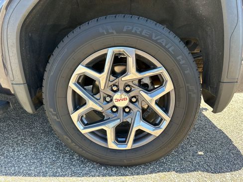 Used 2022 GMC Sierra 1500 SLT w/ SLT Premium Plus Package image 17