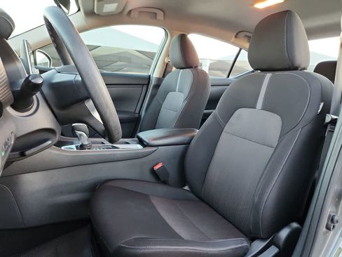 Used 2024 Nissan Sentra SV image 15