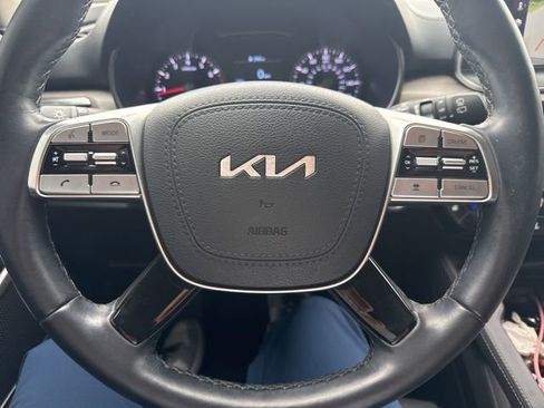 Used 2022 Kia Telluride EX w/ EX Premium Package image 13