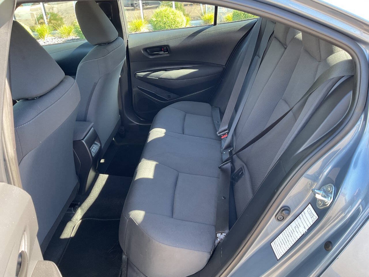 Used 2025 Toyota Corolla LE FWD image 33
