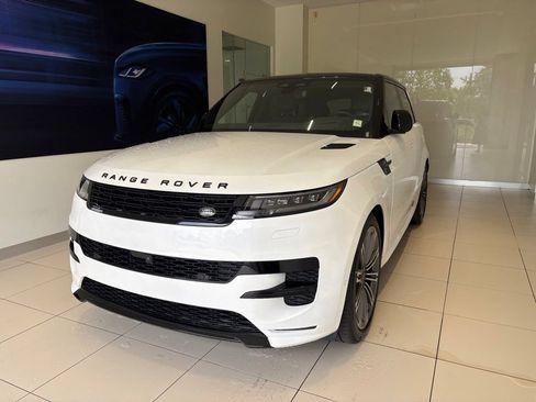New 2026 Land Rover Range Rover Sport Dynamic SE AWD/4WD image 1