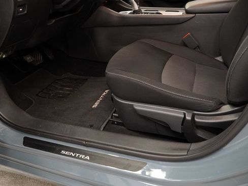 Used 2024 Nissan Sentra SV FWD image 25