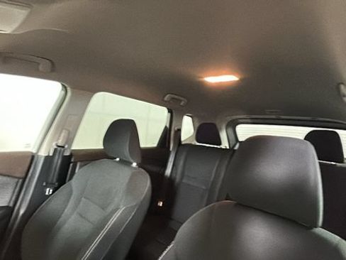 Used 2023 Nissan Rogue S AWD/4WD image 12