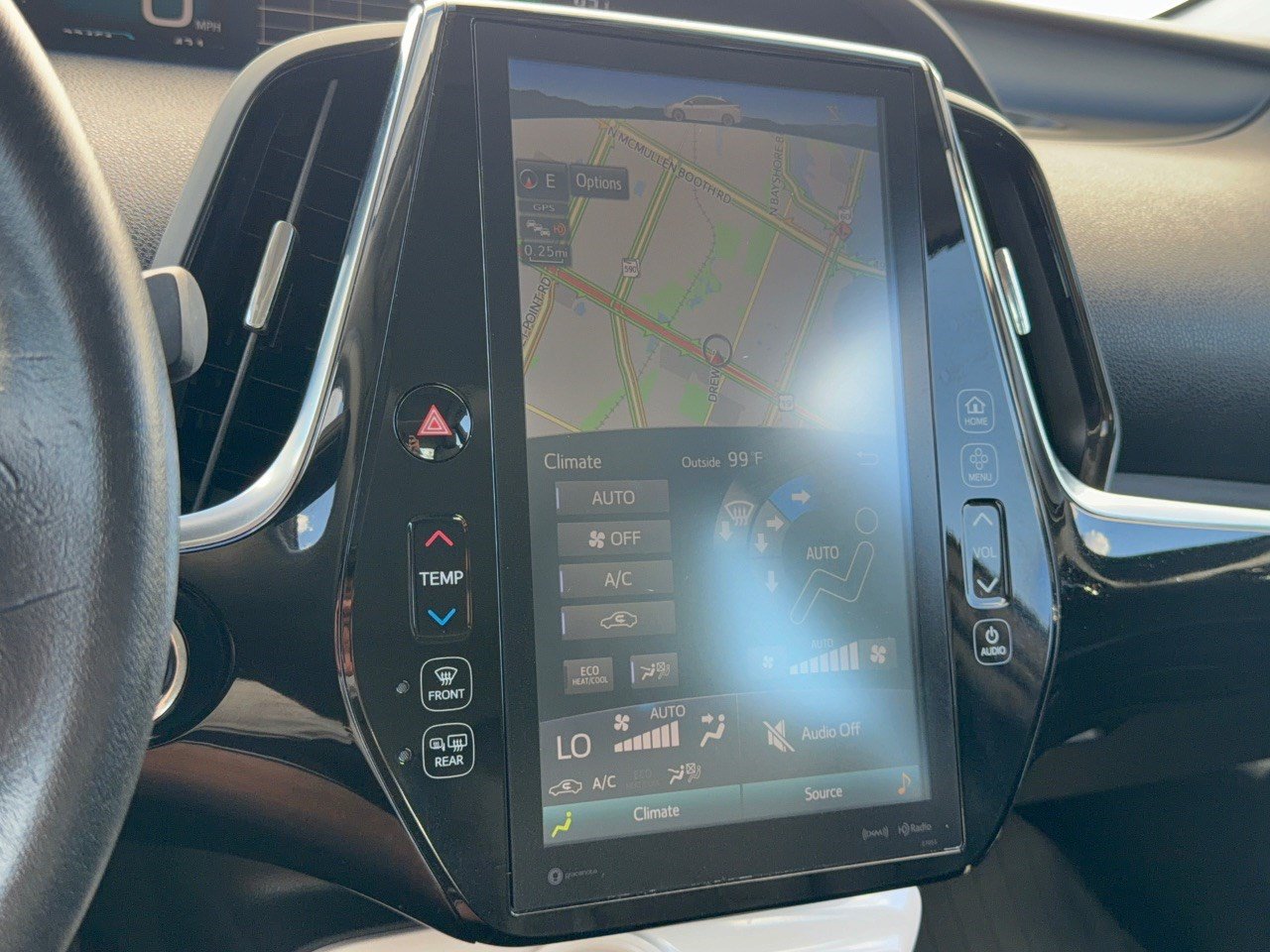 Used 2018 Toyota Prius Four w/ Advanced Technology Package FWD image 23