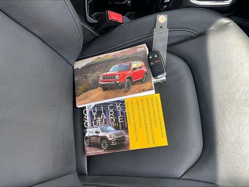 Used 2023 Jeep Renegade Limited w/ Sun/Sound Group AWD/4WD image 13