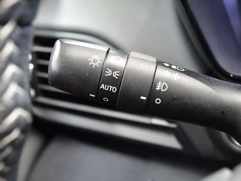 Used 2025 Subaru Legacy Premium AWD/4WD image 19