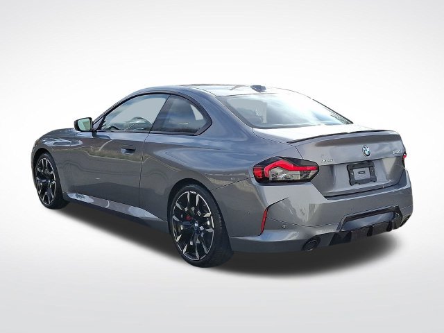 Certified 2025 BMW 230i xDrive Coupe w/ M Sport Package AWD/4WD image 4