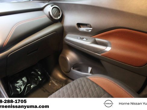 Used 2023 Nissan Kicks SR FWD image 11