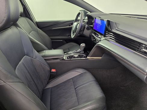 Used 2026 Toyota Camry XSE FWD image 30