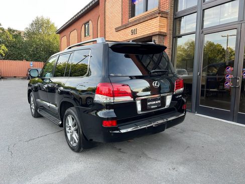 Used 2014 Lexus LX 570 4WD w/ Luxury Package image 5