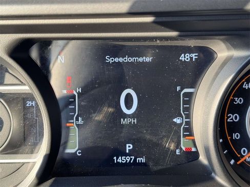 Used 2025 Jeep Gladiator Willys image 25