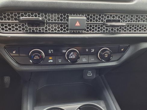 Used 2024 Honda HR-V Sport image 12