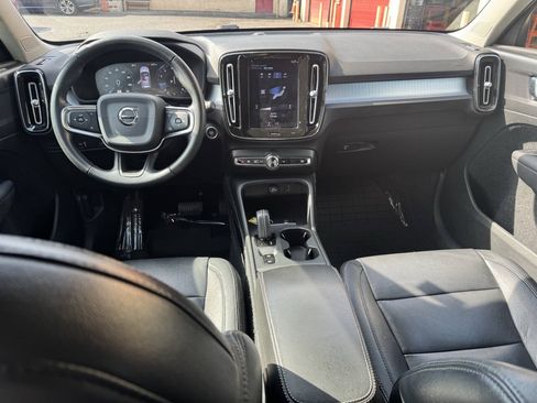 Used 2020 Volvo XC40 T5 Momentum AWD/4WD image 34