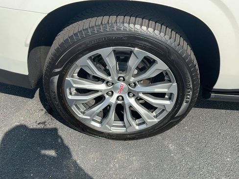 Used 2023 GMC Yukon XL Denali w/ Denali Reserve Package AWD/4WD image 6
