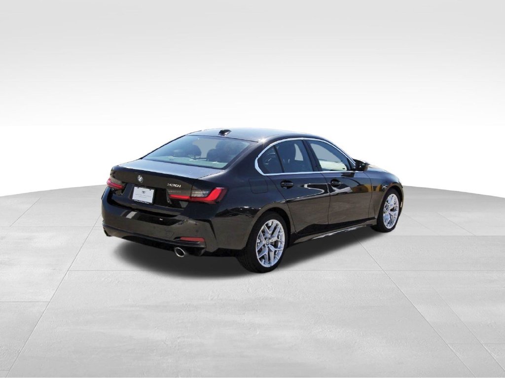 Used 2025 BMW 330i Sedan RWD image 4