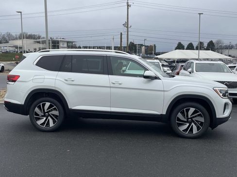 New 2026 Volkswagen Atlas SEL AWD/4WD image 8