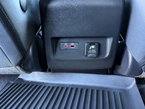 Used 2023 Nissan Frontier PRO-4X w/ Pro Convenience Package image 9