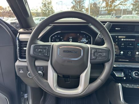Used 2024 GMC Sierra 3500 Denali w/ Denali Reserve Package image 20