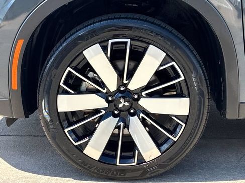 Used 2025 Mitsubishi Outlander SE AWD/4WD image 33