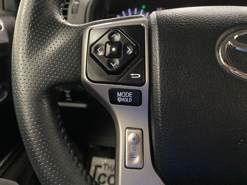 Used 2017 Toyota 4Runner SR5 Premium AWD/4WD image 17