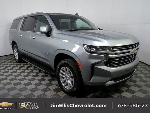 Used 2024 Chevrolet Suburban LT image 27